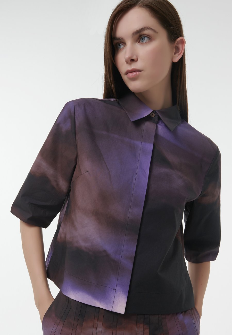 Блуза Leem SHORT SLEEVE, Purple
Блуза Leem SHORT SLEEVE, Purple