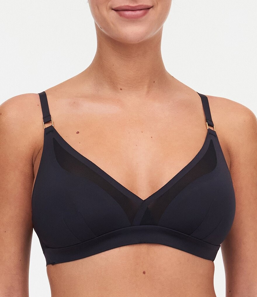 Chantelle Pure Light Трансформируемый бесшовный бюстгальтер без косточек с формованной чашкой, черный
Chantelle Pure Light Трансформируемый бесшовный бюстгальтер без косточек с формованной чашкой, черный