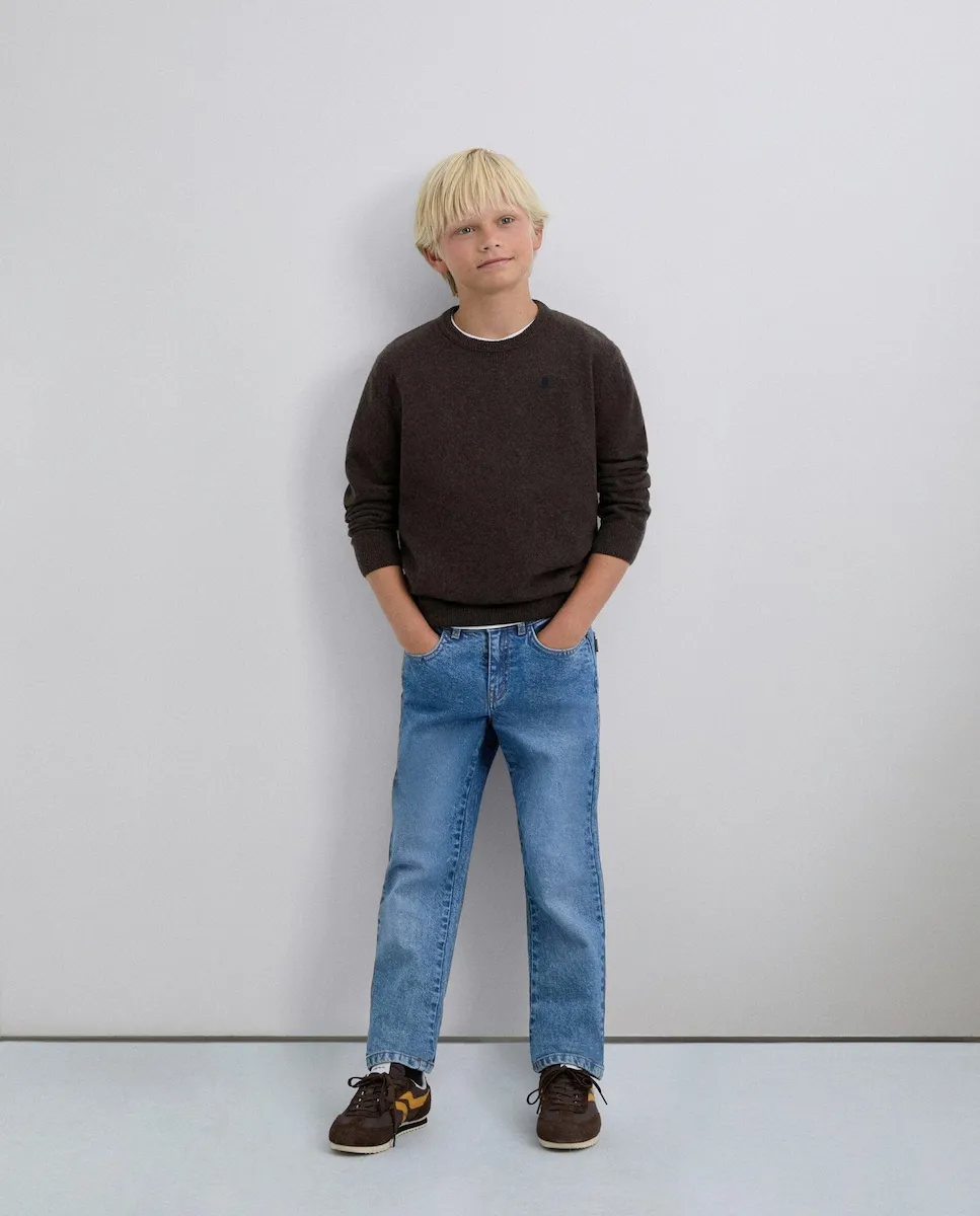Детский свитер классического кроя с вышитым логотипом Scalpers, коричневый
Детский свитер классического кроя с вышитым логотипом Scalpers, коричневый