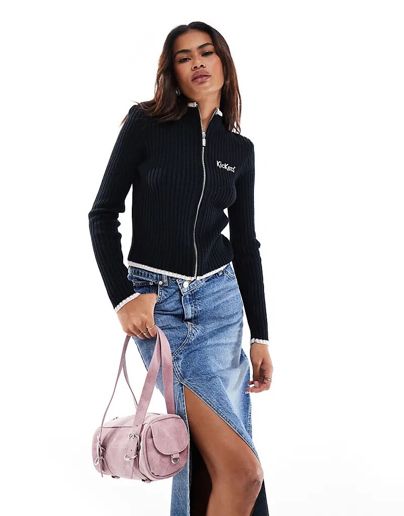 Облегающий трикотажный топ на молнии с вышитым логотипом черного цвета Kickers
Облегающий трикотажный топ на молнии с вышитым логотипом черного цвета Kickers