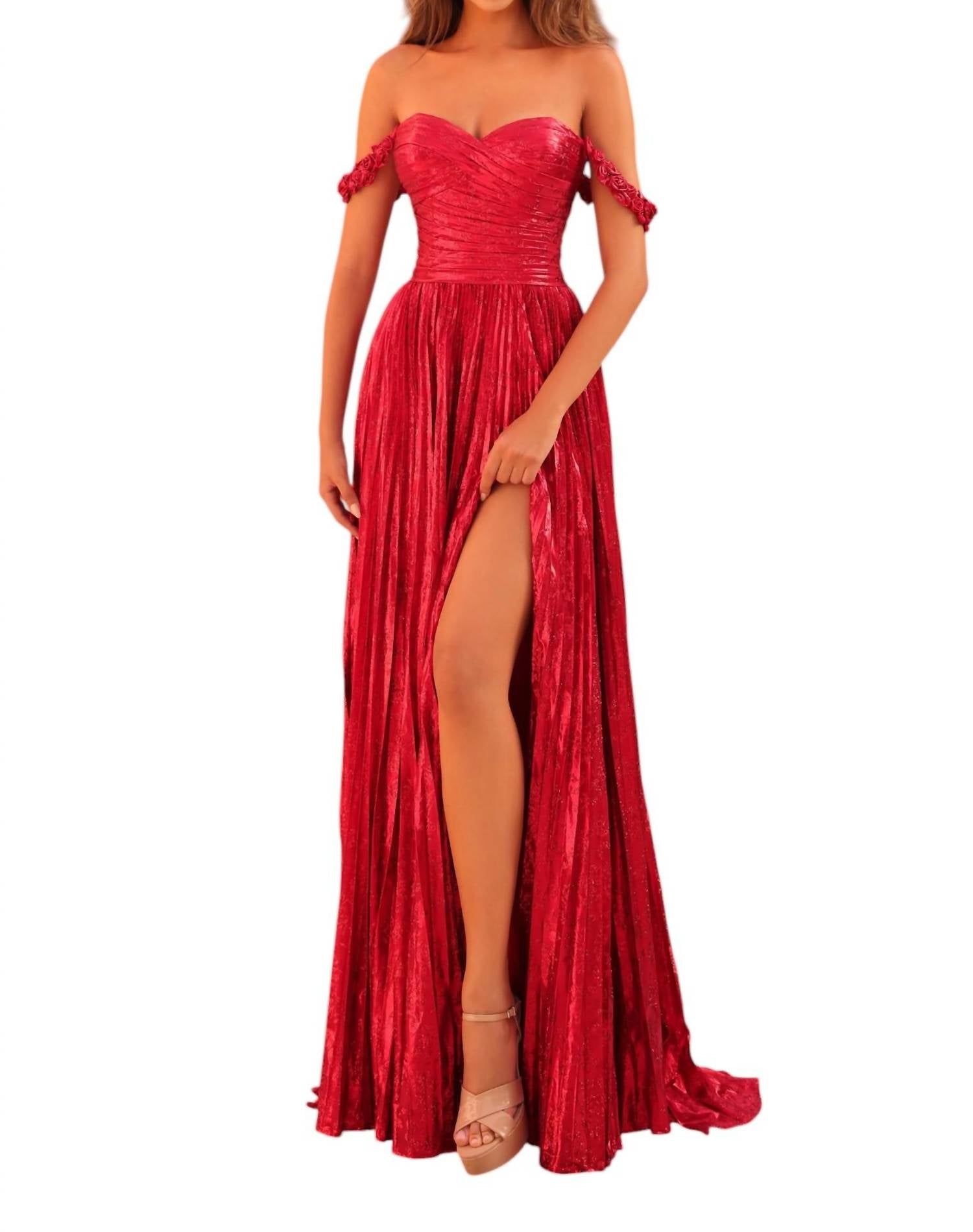 Элегантное романтическое выпускное платье в красном цвете AMARRA
Элегантное романтическое выпускное платье в красном цвете AMARRA