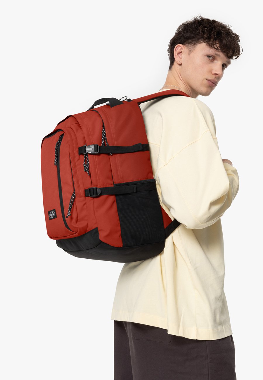 Рюкзак Eastpak Rucksack, Cs Rust/Light Red
Рюкзак Eastpak Rucksack, Cs Rust/Light Red