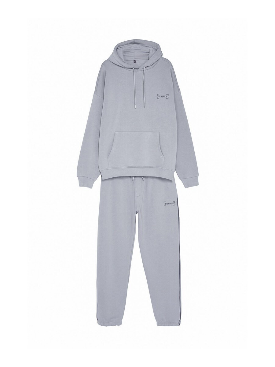 Спортивный костюм Trendyol, серый
Спортивный костюм Trendyol, серый