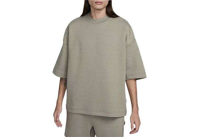 Футболка мужская серая Nike, серый
Футболка мужская серая Nike, серый