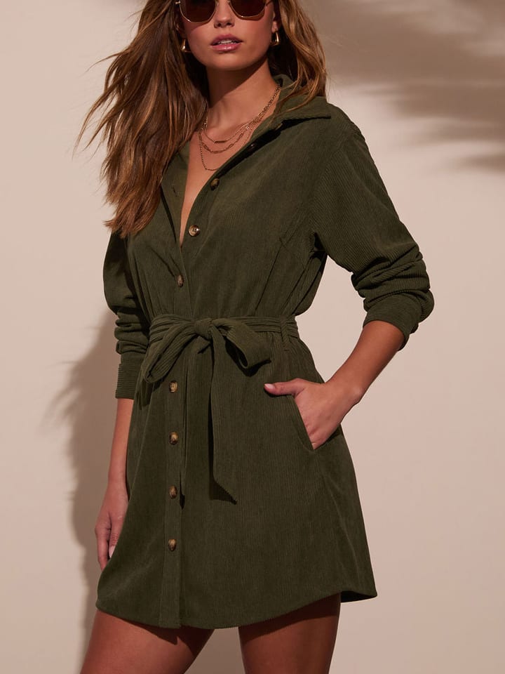 Короткое платье Milan Kiss, хаки
Короткое платье Milan Kiss, хаки