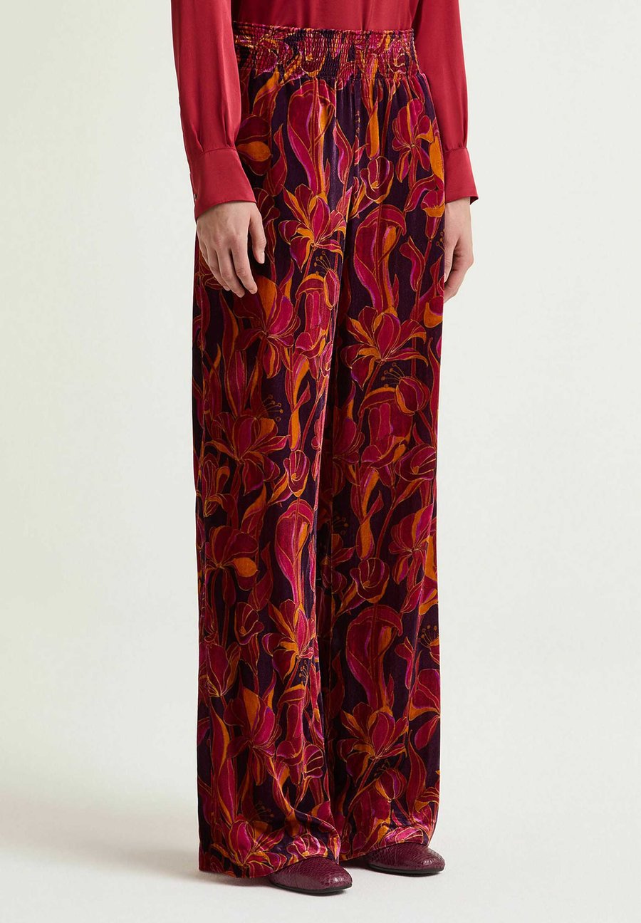 Брюки Maliparmi BALLET, Bordeaux
Брюки Maliparmi BALLET, Bordeaux