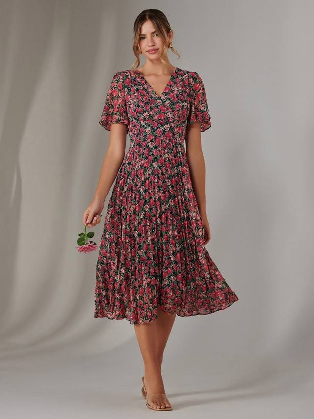 Цветочное платье миди с короткими рукавами, v-образным вырезом и плиссировкой Jolie Moi
Цветочное платье миди с короткими рукавами, v-образным вырезом и плиссировкой Jolie Moi