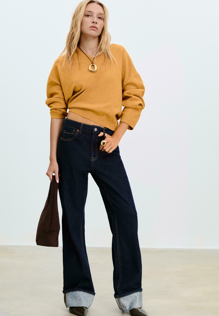 Джемпер Stradivarius Jumper, Mustard Yellow
Джемпер Stradivarius Jumper, Mustard Yellow