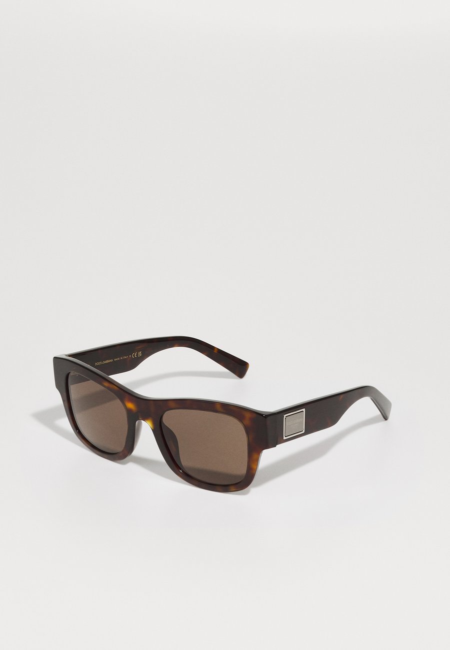 Солнцезащитные очки Dolce&Gabbana UNISEX, Havana/Brown
Солнцезащитные очки Dolce&Gabbana UNISEX, Havana/Brown