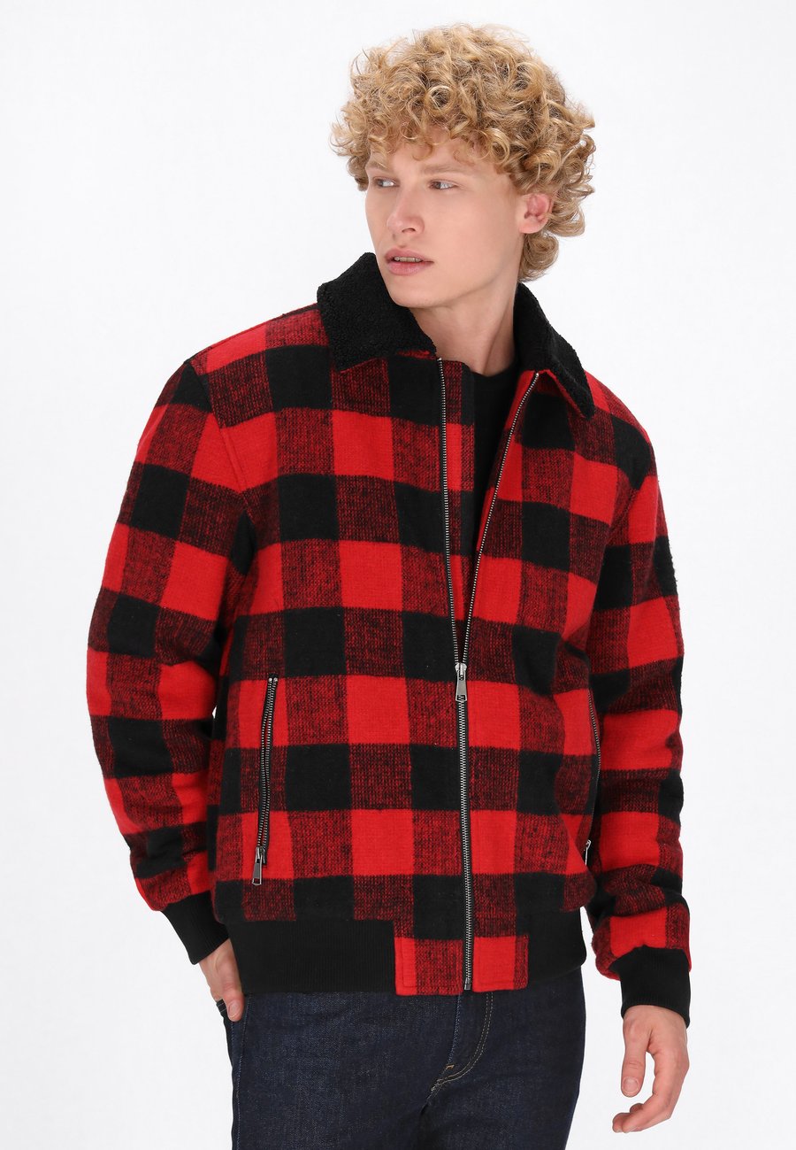 Куртка Mo Light jacket, Red Black/Red
Куртка Mo Light jacket, Red Black/Red