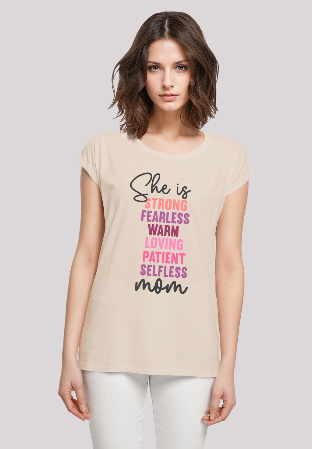 Футболка с принтом MOTHERS DAY STRONG FEARLESS MOM INSPIRATIONAL QUOTE F4NT4STIC, песочный
Футболка с принтом MOTHERS DAY STRONG FEARLESS MOM INSPIRATIONAL QUOTE F4NT4STIC, песочный