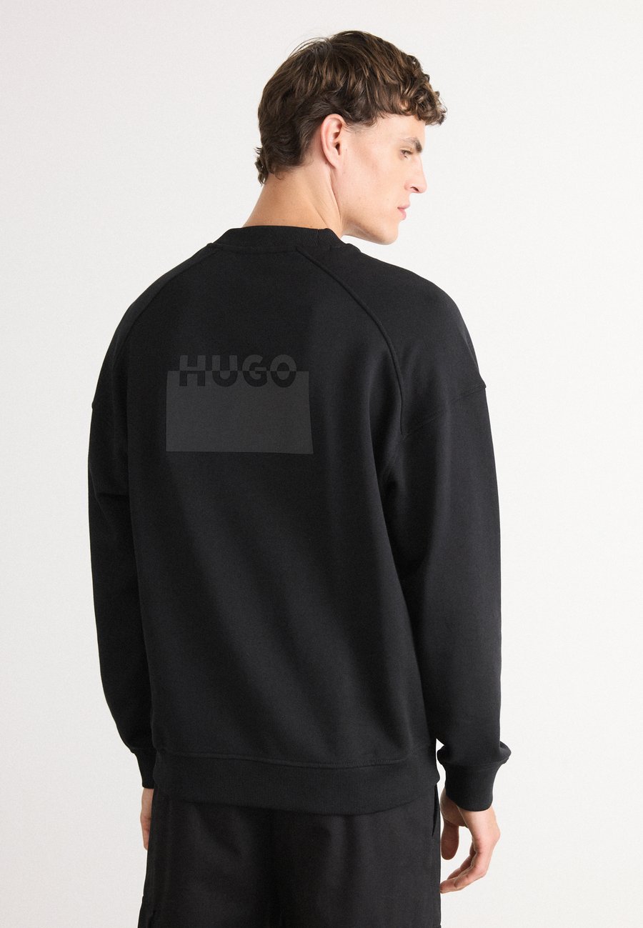 Толстовка HUGO DELASTCREW, Black
Толстовка HUGO DELASTCREW, Black