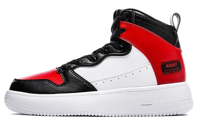 Кеды, скейтборд обувь женская высокая Qiaodan, цвет Black/tomato red
Кеды, скейтборд обувь женская высокая Qiaodan, цвет Black/tomato red