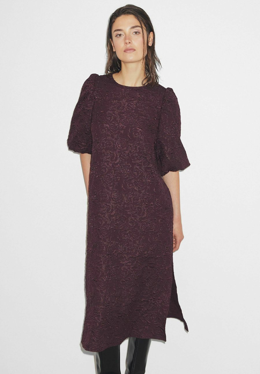 Платье Noella Day dress, Winetasting/Red
Платье Noella Day dress, Winetasting/Red