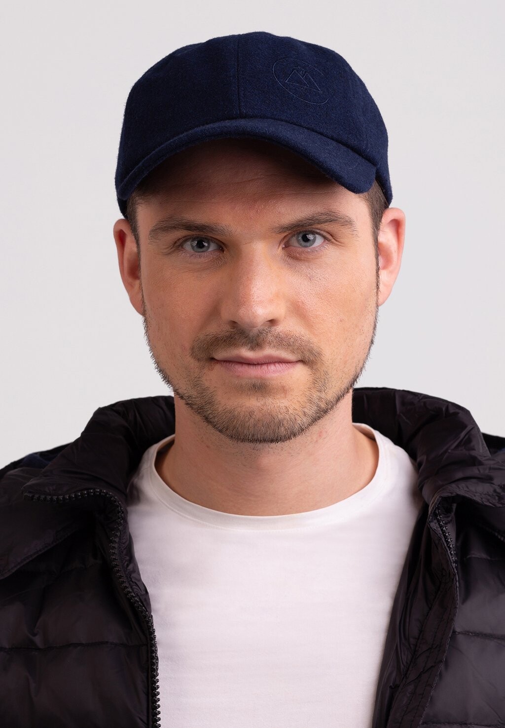 Бейсболка CASH-MERE, цвет marine blau
Бейсболка CASH-MERE, цвет marine blau