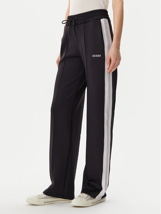 Спортивные брюки обычного кроя V5GB12 KCRU2 Guess, черный
Спортивные брюки обычного кроя V5GB12 KCRU2 Guess, черный