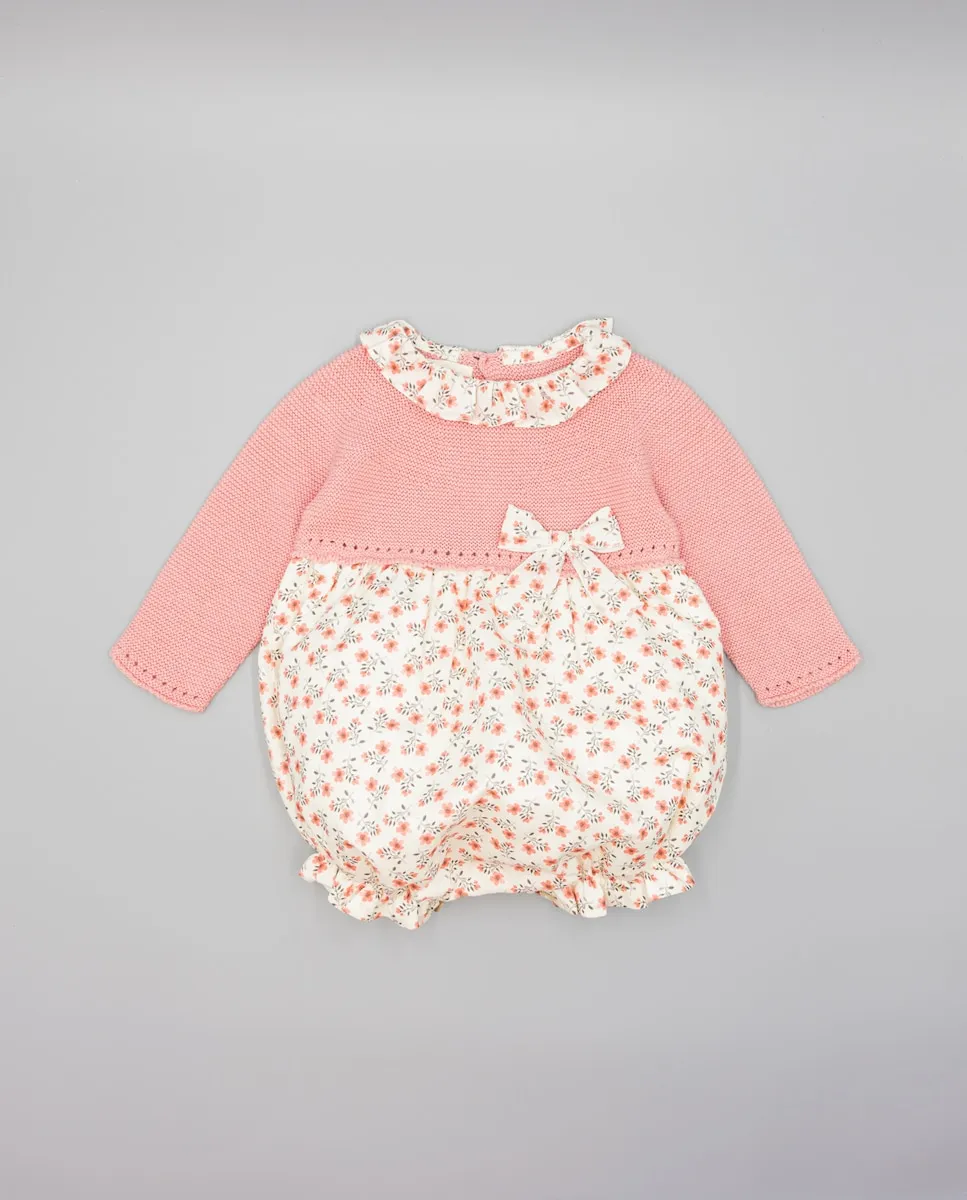 Детский комбинезон с вязаным телом и бантиком Fina Ejerique, розовый
Детский комбинезон с вязаным телом и бантиком Fina Ejerique, розовый