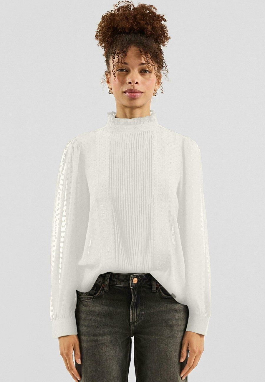 Блуза QS Blouse, Ecru/Off-White
Блуза QS Blouse, Ecru/Off-White
