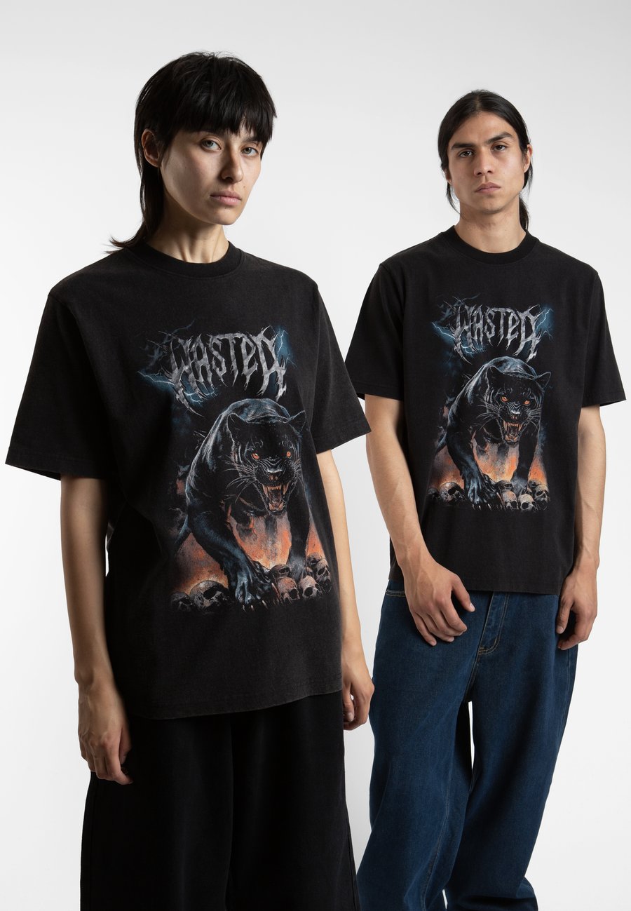 Футболка Wasted Paris ENRAGED UNISEX, Faded Black/Black Denim, Черный, Футболка Wasted Paris ENRAGED UNISEX, Faded Black/Black Denim
Футболка Wasted Paris ENRAGED UNISEX, Faded Black/Black Denim, Черный, Футболка Wasted Paris ENRAGED UNISEX, Faded Black/Black Denim