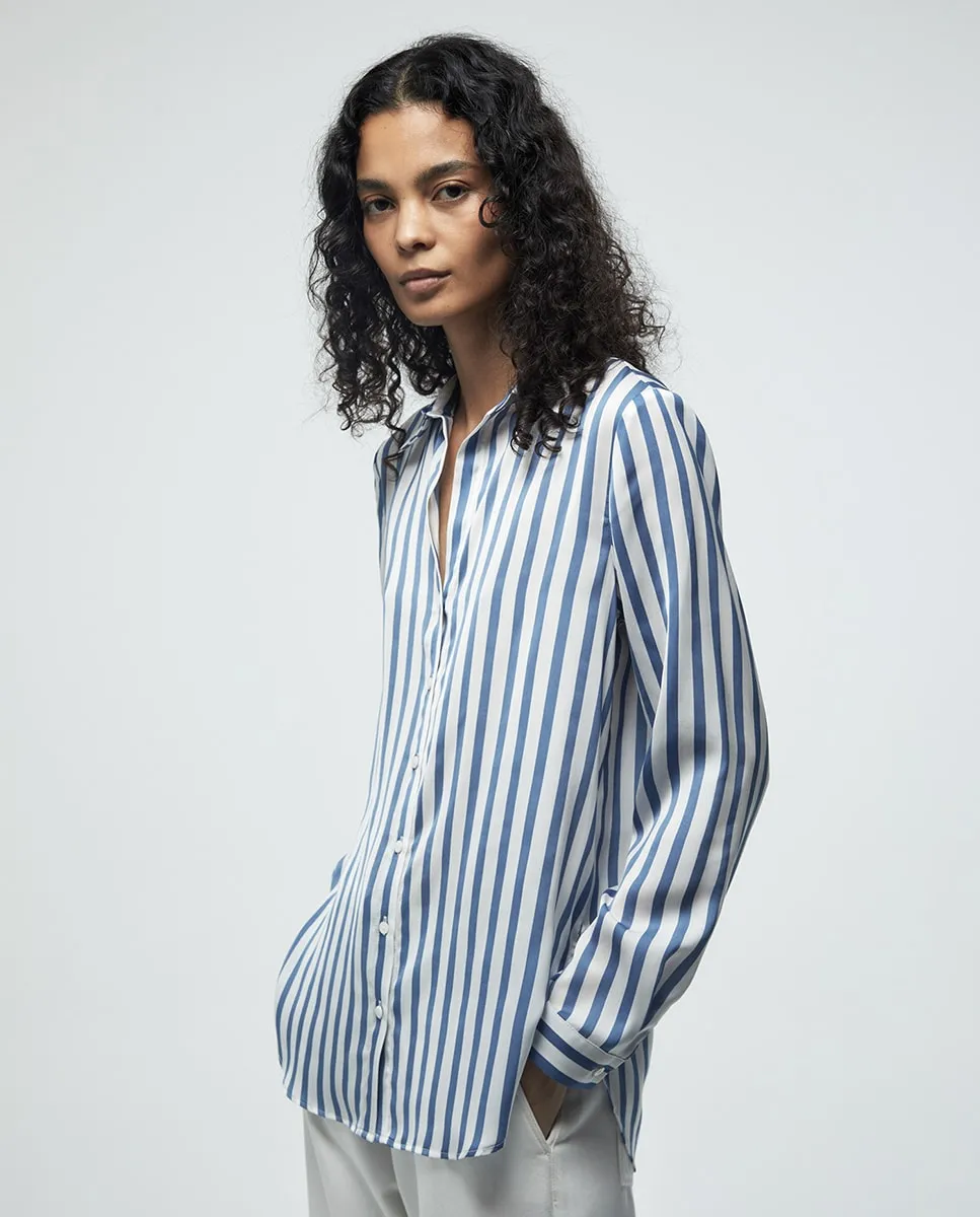 Сатиновая рубашка Sfera, светло-голубой
Сатиновая рубашка Sfera, светло-голубой