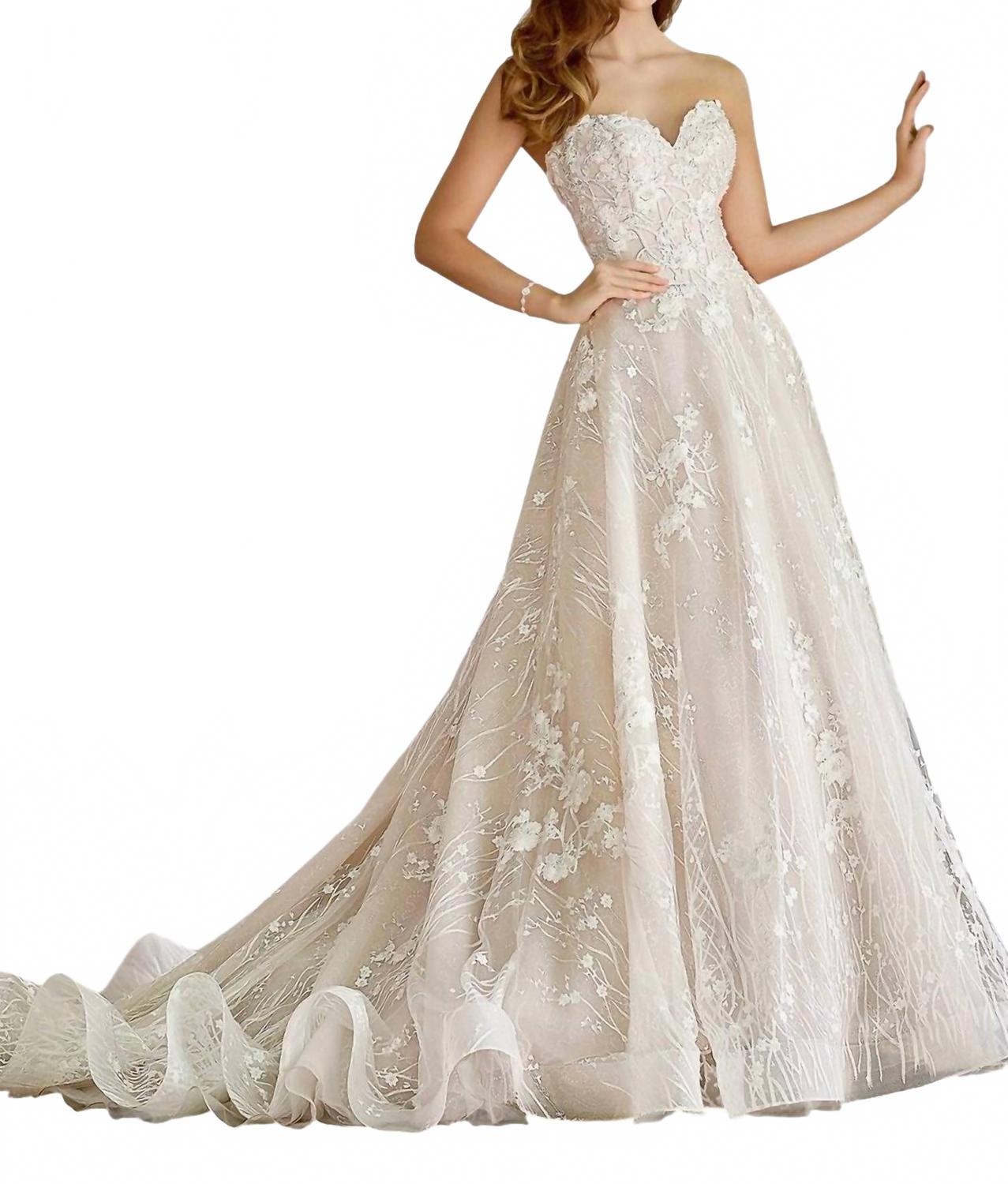 Свадебное платье с декольте сердце в шампанском Martin Thornburg, Champagne
Свадебное платье с декольте сердце в шампанском Martin Thornburg, Champagne