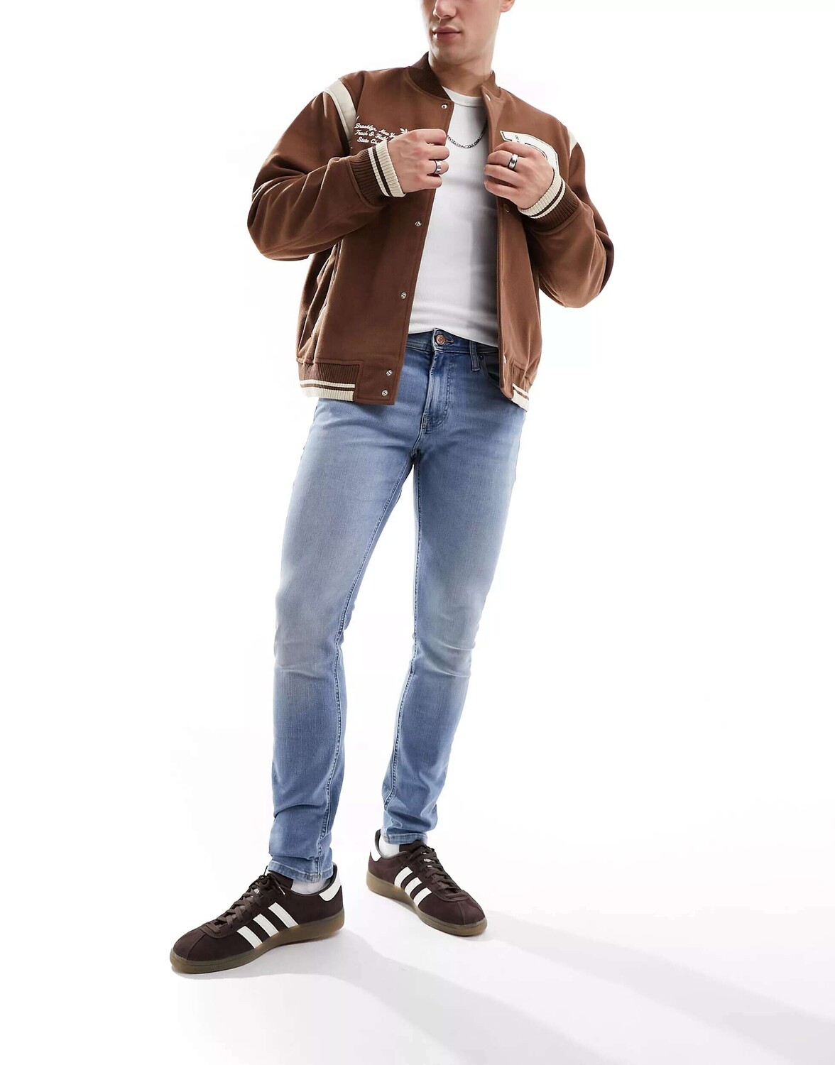 Светло-синие джинсы скинни Jack & Jones Essentials Liam
Светло-синие джинсы скинни Jack & Jones Essentials Liam