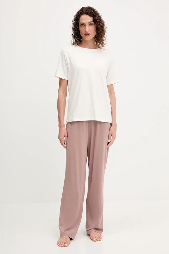 Пижама Boss, бежевый
Пижама Boss, бежевый