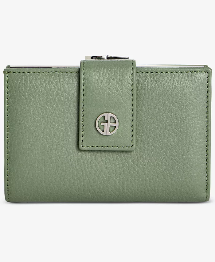 Мягкий кожаный кошелек с цветными вставками и рамкой Giani Bernini, зеленый
Мягкий кожаный кошелек с цветными вставками и рамкой Giani Bernini, зеленый