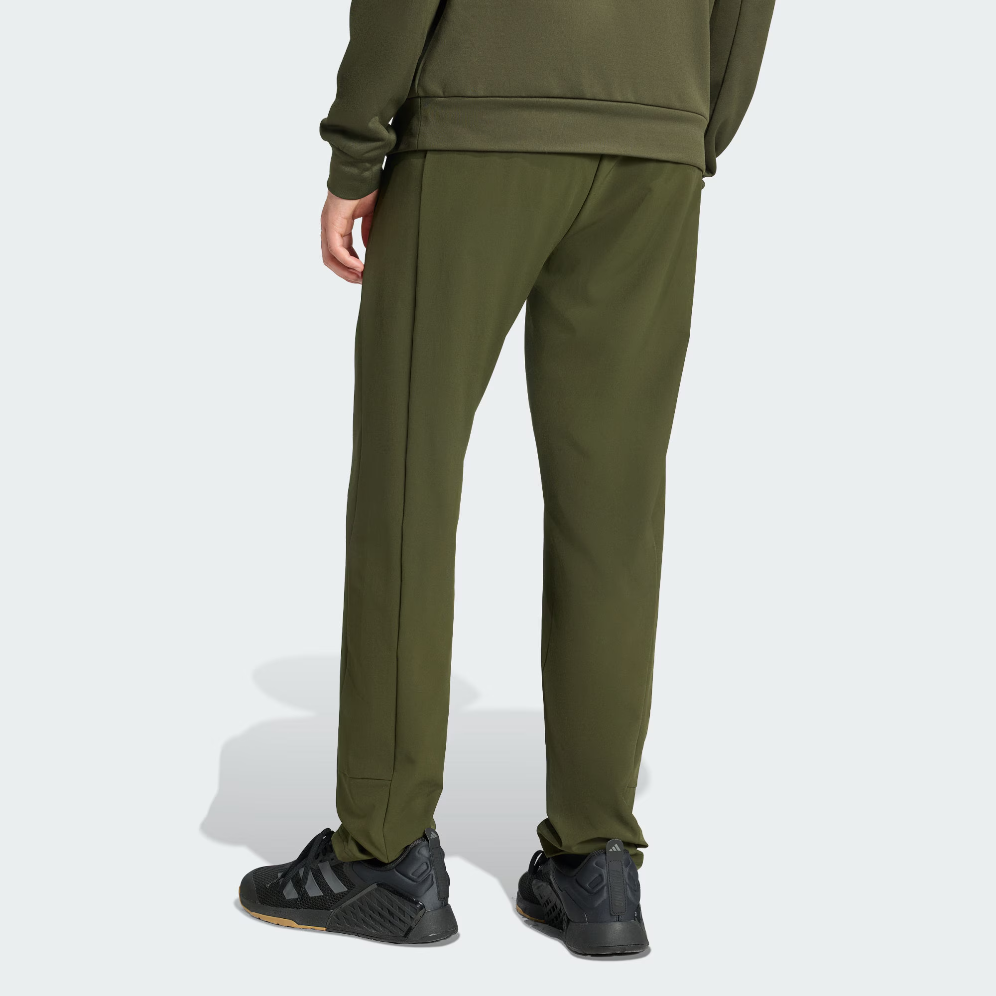 Брюки джоггеры Quick Dry мужские Essentials Holiday Pack Adidas, night cargo зеленый
Брюки джоггеры Quick Dry мужские Essentials Holiday Pack Adidas, night cargo зеленый