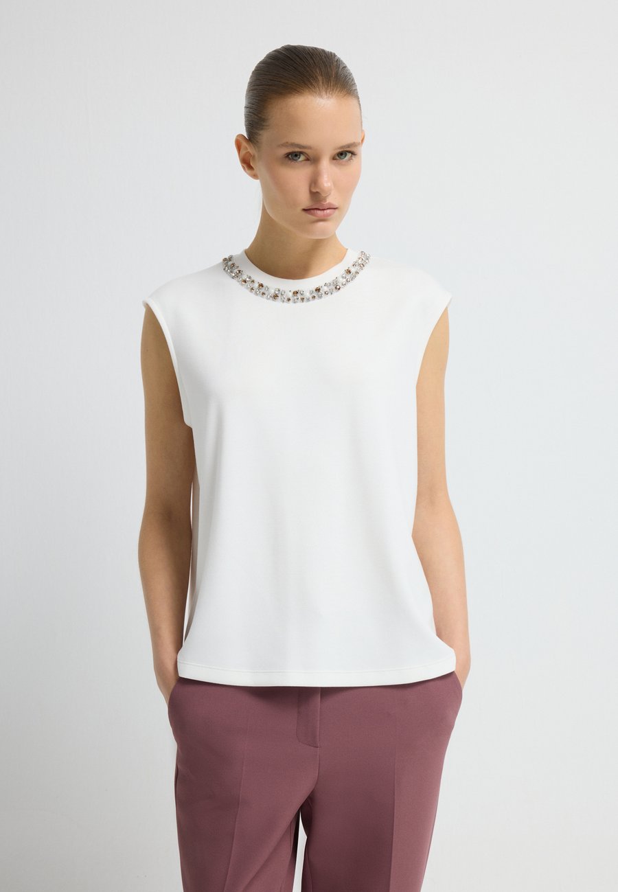 Блуза adL Blouse, Ecru/Off-White
Блуза adL Blouse, Ecru/Off-White