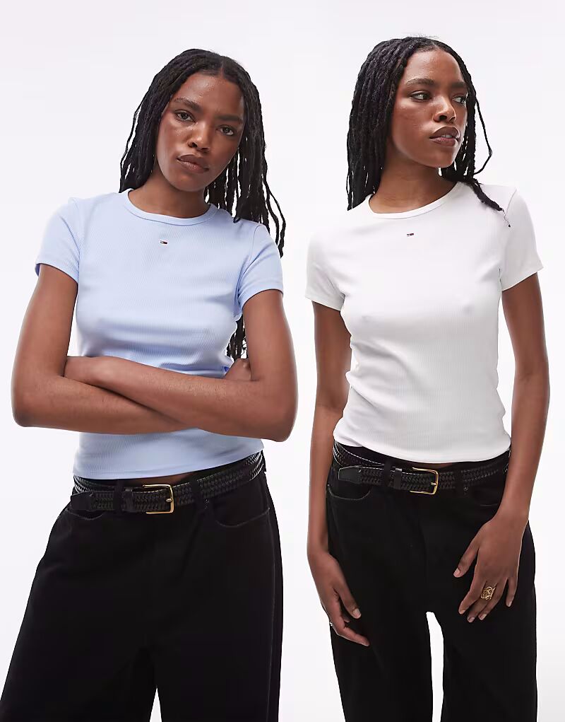 Упаковка из 2 узких футболок Tommy Jeans Essential белого и синего цветов
Упаковка из 2 узких футболок Tommy Jeans Essential белого и синего цветов