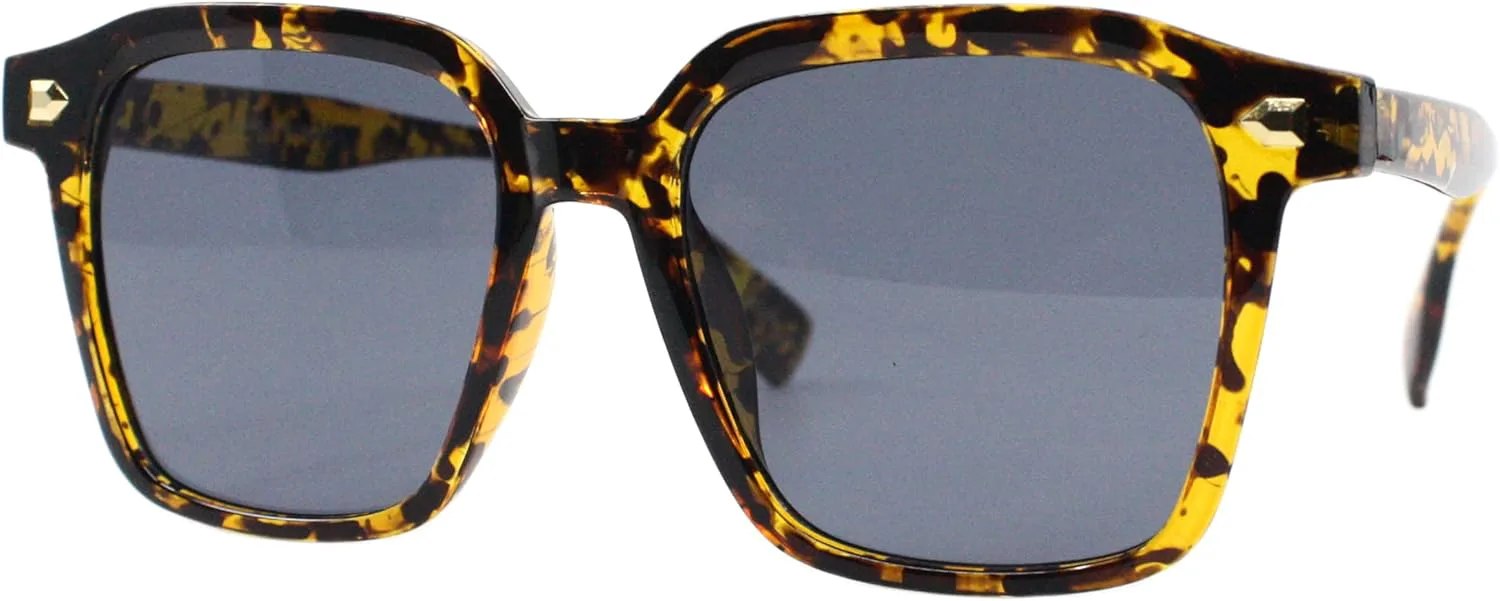 Солнцезащитные очки PASTL увеличенного квадратного размера с золотыми заклепками, дизайнерский стиль, унисекс, защита от УФ-излучения 400, Tortoise (Black)
Солнцезащитные очки PASTL увеличенного квадратного размера с золотыми заклепками, дизайнерский стиль, унисекс, защита от УФ-излучения 400, Tortoise (Black)