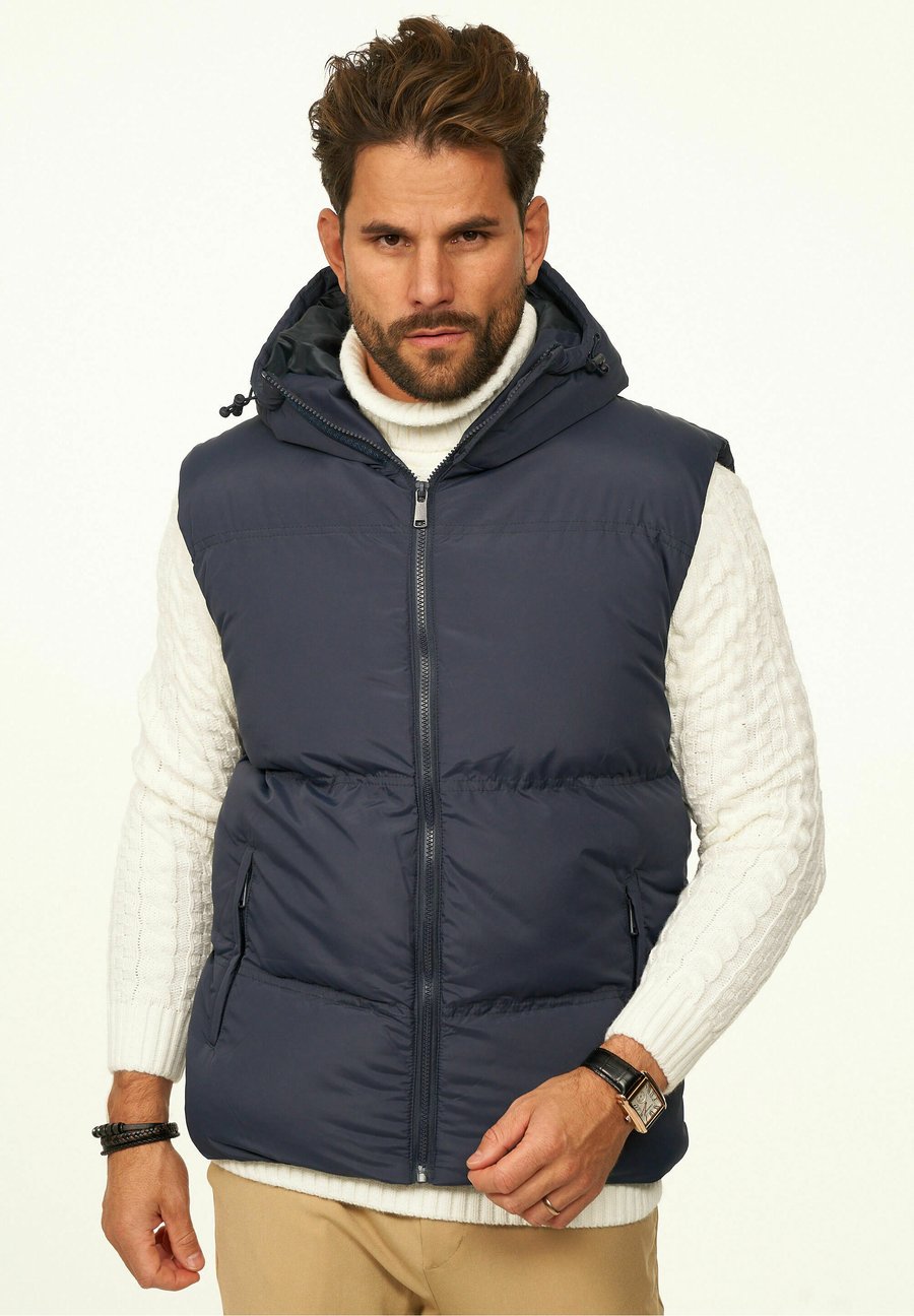 Куртка One Redox STEPP, Navy/Dark Blue
Куртка One Redox STEPP, Navy/Dark Blue