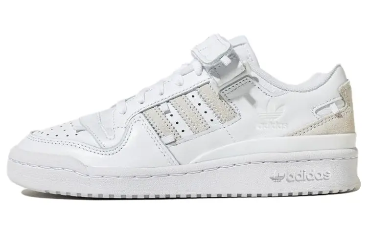 Кроссовки Adidas Originals Forum Skateboarding Unisex HP2071, белый 
Кроссовки Adidas Originals Forum Skateboarding Unisex HP2071, белый