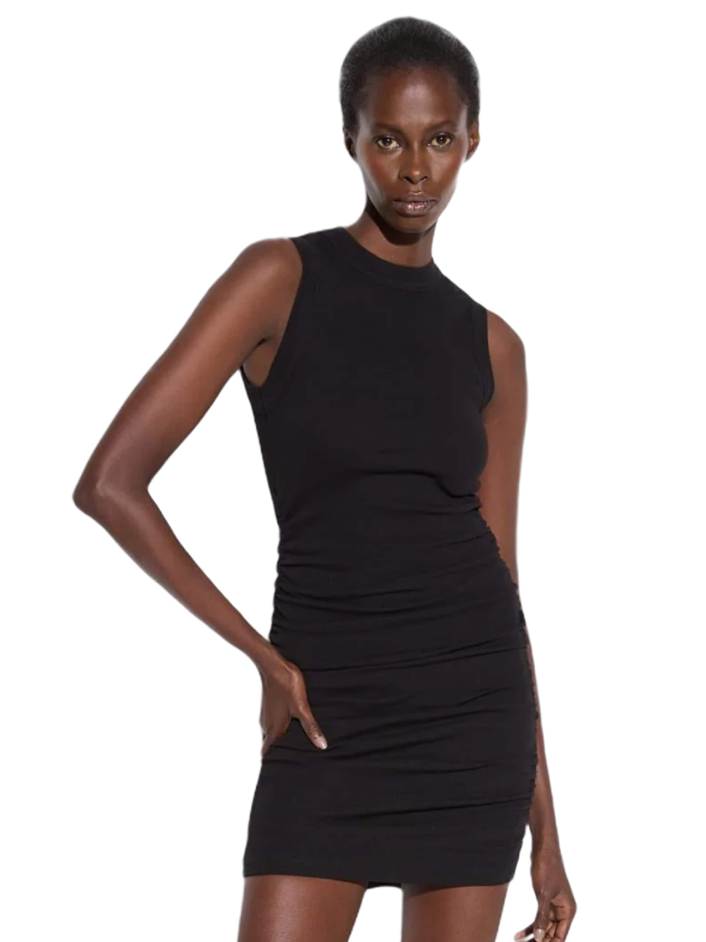 No Matter What Платье в черном цвете
No Matter What Платье в черном цвете