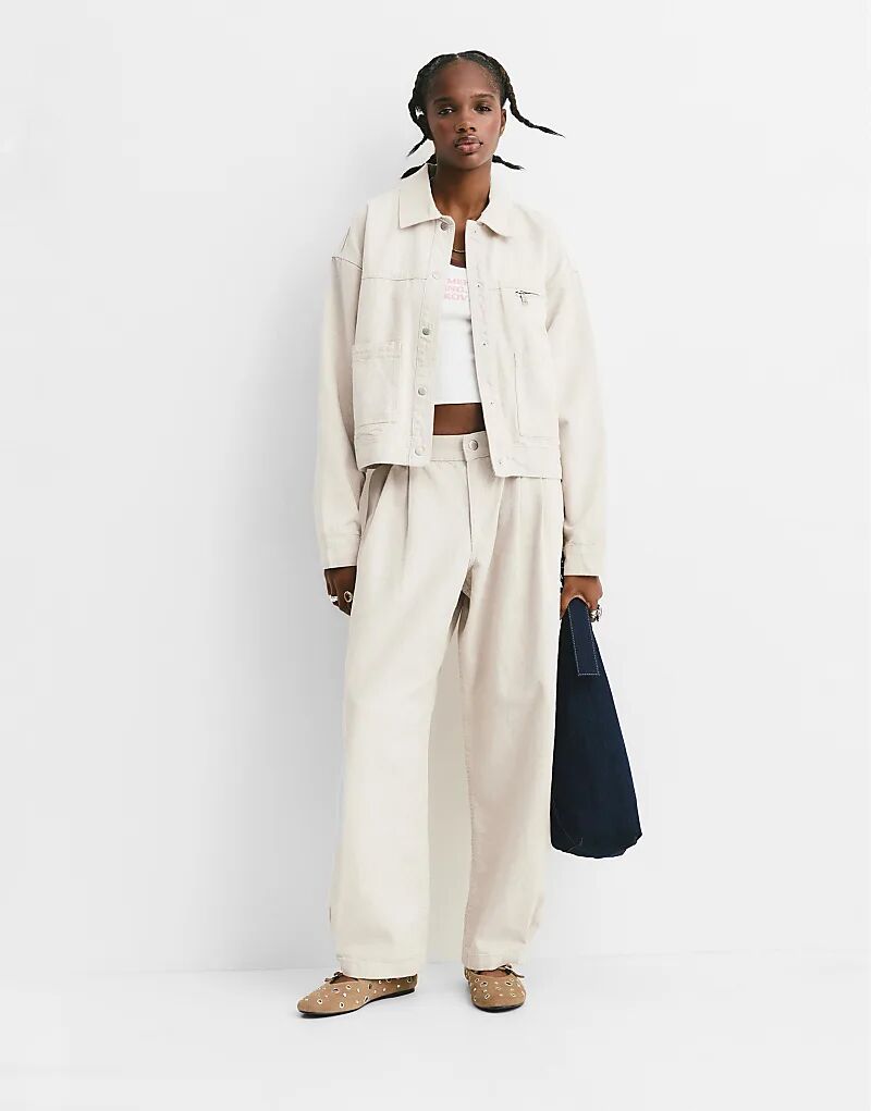 Куртка из льняной смеси Pull&Bear песочного цвета
Куртка из льняной смеси Pull&Bear песочного цвета