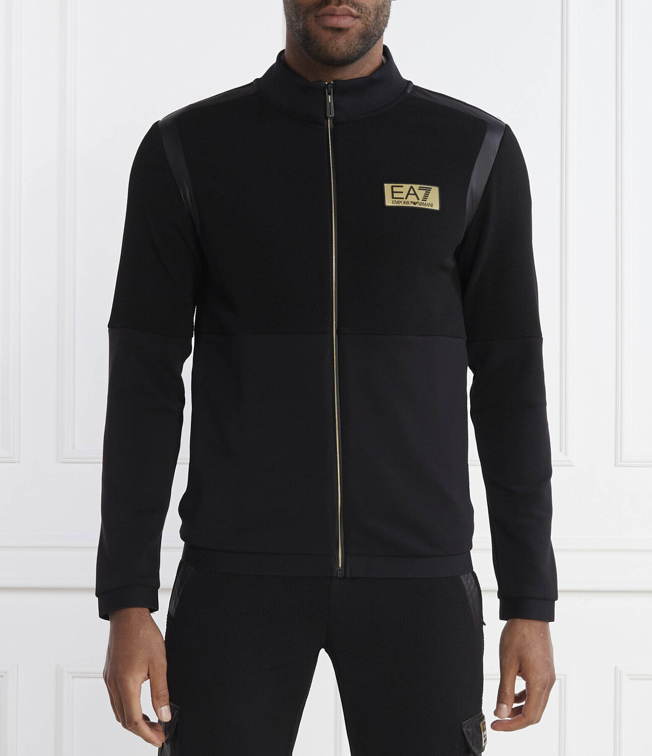 Толстовка EA7 Regular Fit, черный
Толстовка EA7 Regular Fit, черный