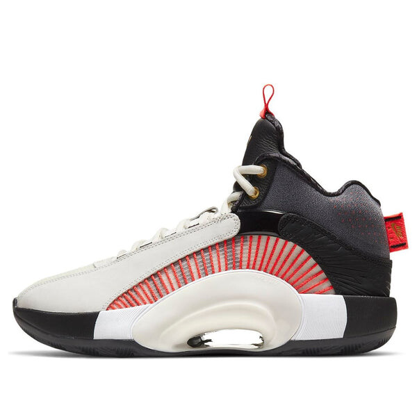 Кроссовки титан х 35 пф Air Jordan, черный
Кроссовки титан х 35 пф Air Jordan, черный