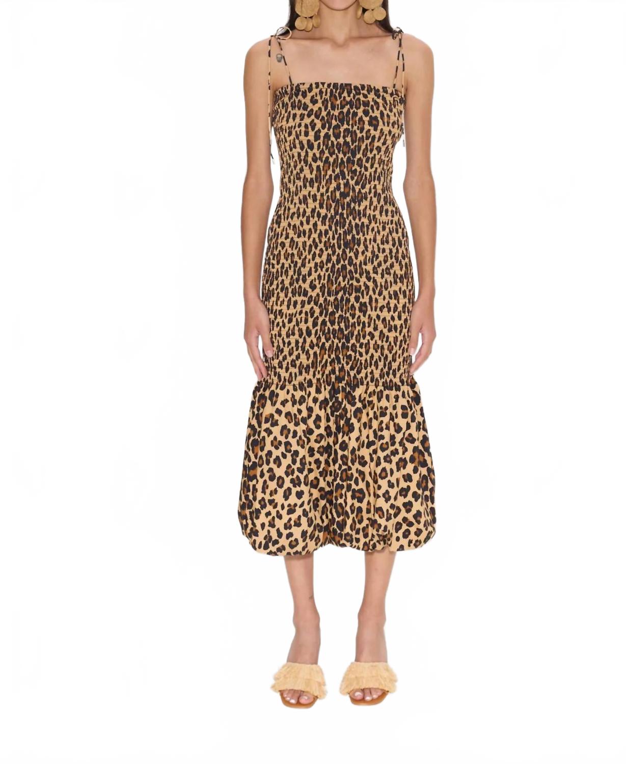 Платье Canto из поплина со сборками в леопардовом принте Simon Miller
Платье Canto из поплина со сборками в леопардовом принте Simon Miller