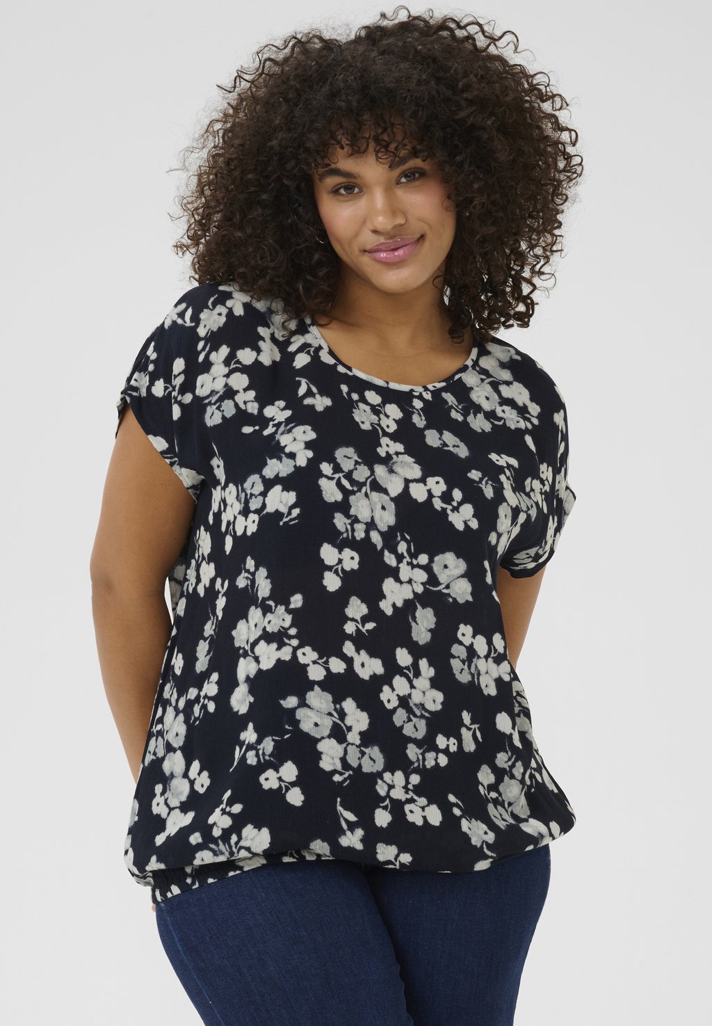 Блуза KCAMI STANLEY Kaffe Curve, синий
Блуза KCAMI STANLEY Kaffe Curve, синий