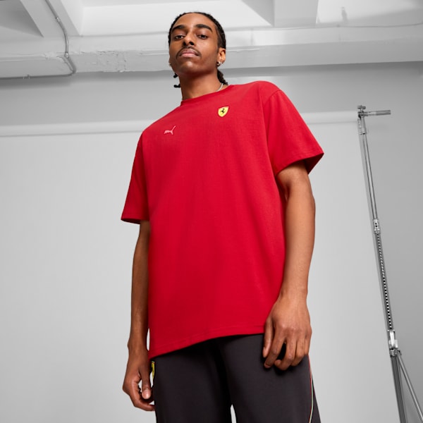 Мужская футболка с графическим принтом на спине Scuderia Ferrari Miami Limited Edition Puma, красный
Мужская футболка с графическим принтом на спине Scuderia Ferrari Miami Limited Edition Puma, красный