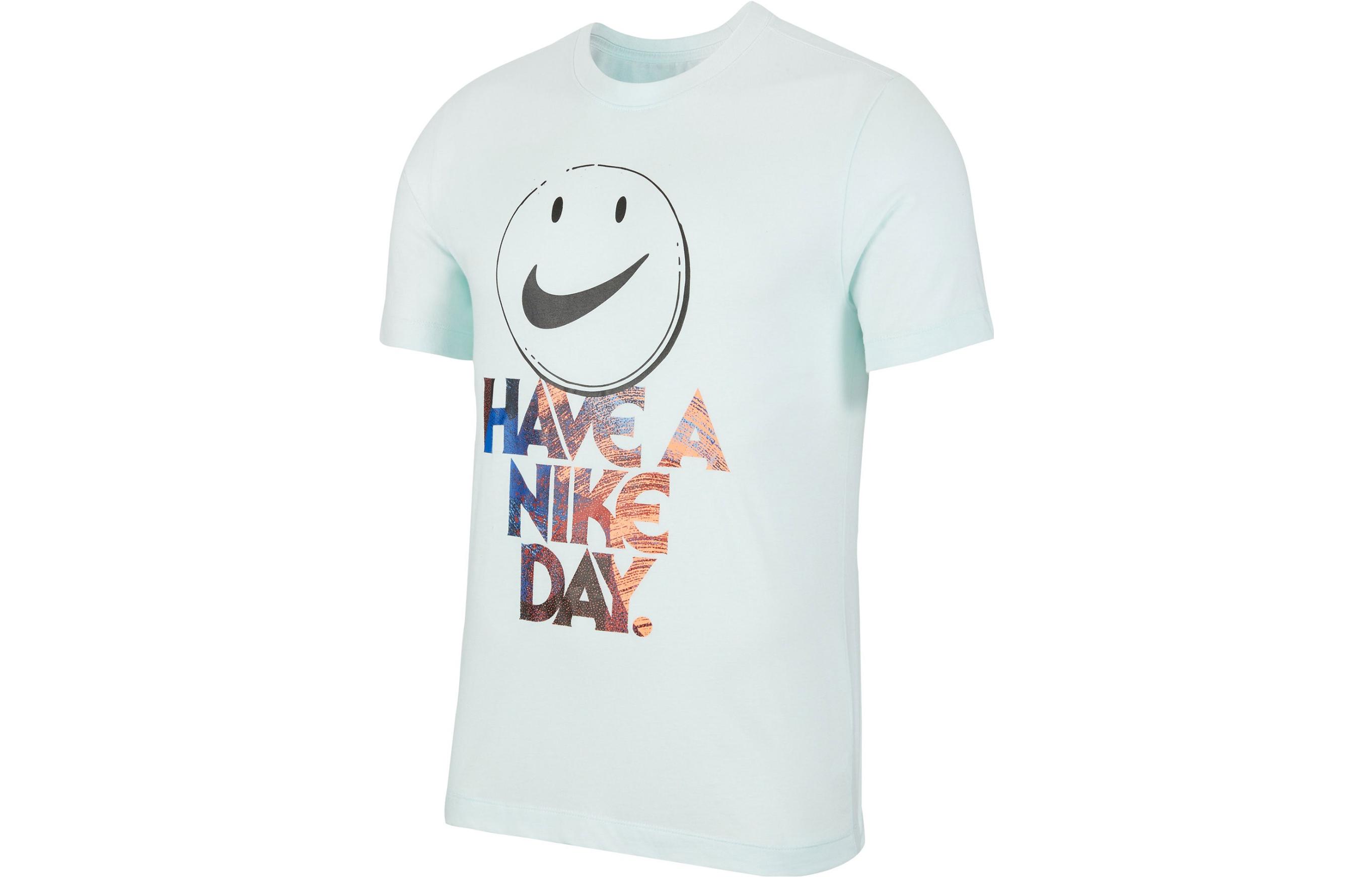 Футболка мужская светло-голубая Nike
Футболка мужская светло-голубая Nike