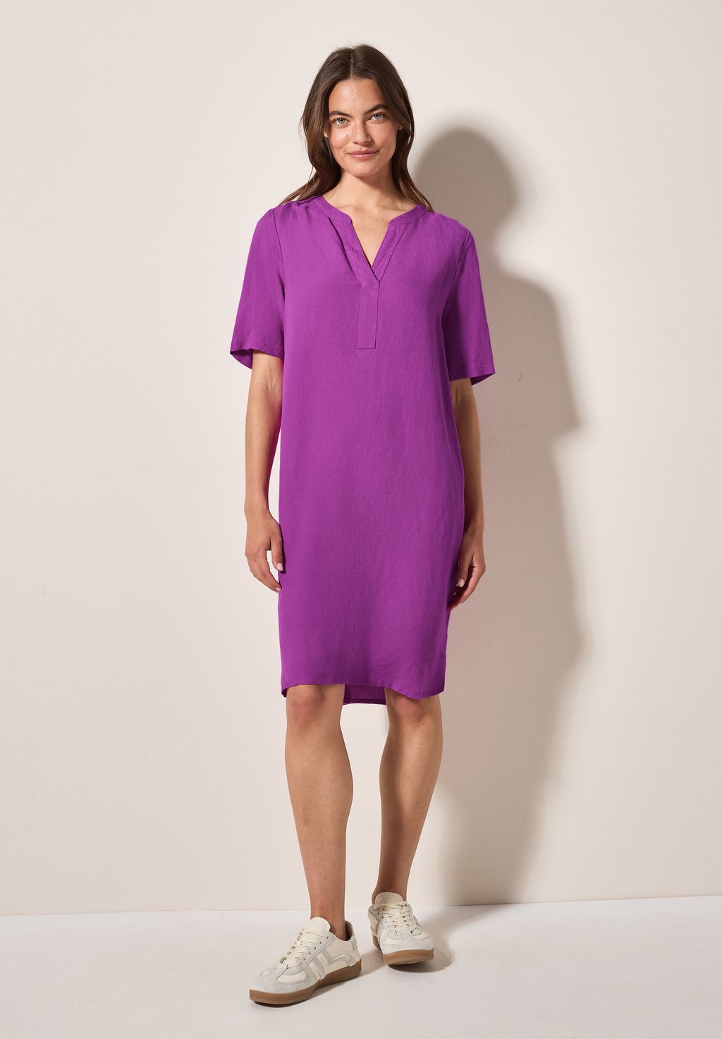 Повседневное платье SPLIT NECK Cecil, фиолетовый 
Повседневное платье SPLIT NECK Cecil, фиолетовый