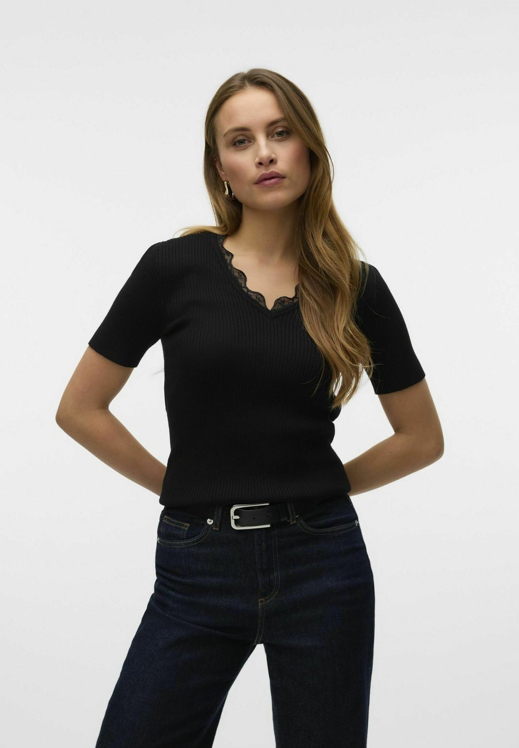 Футболка с принтом Vero Moda, черный
Футболка с принтом Vero Moda, черный