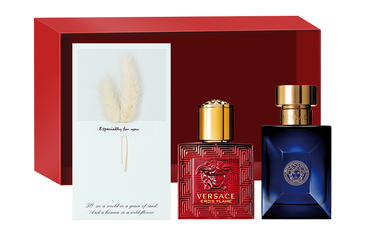 VERSACE Набор пробников туалетной воды glamor blue red men's, два флакона по 5 мл
VERSACE Набор пробников туалетной воды glamor blue red men's, два флакона по 5 мл