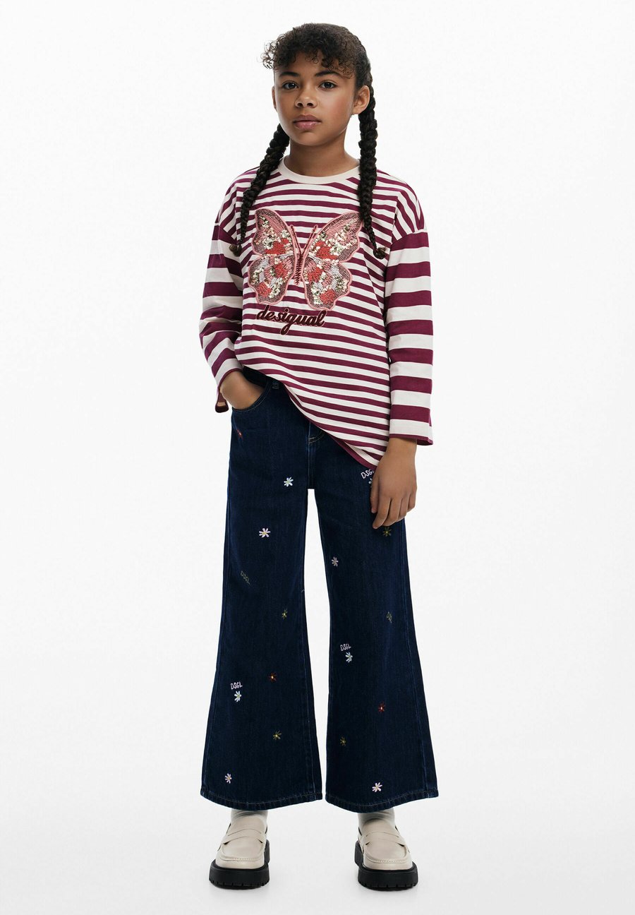 Топ Desigual STRIPED WITH BEADS, Purple
Топ Desigual STRIPED WITH BEADS, Purple