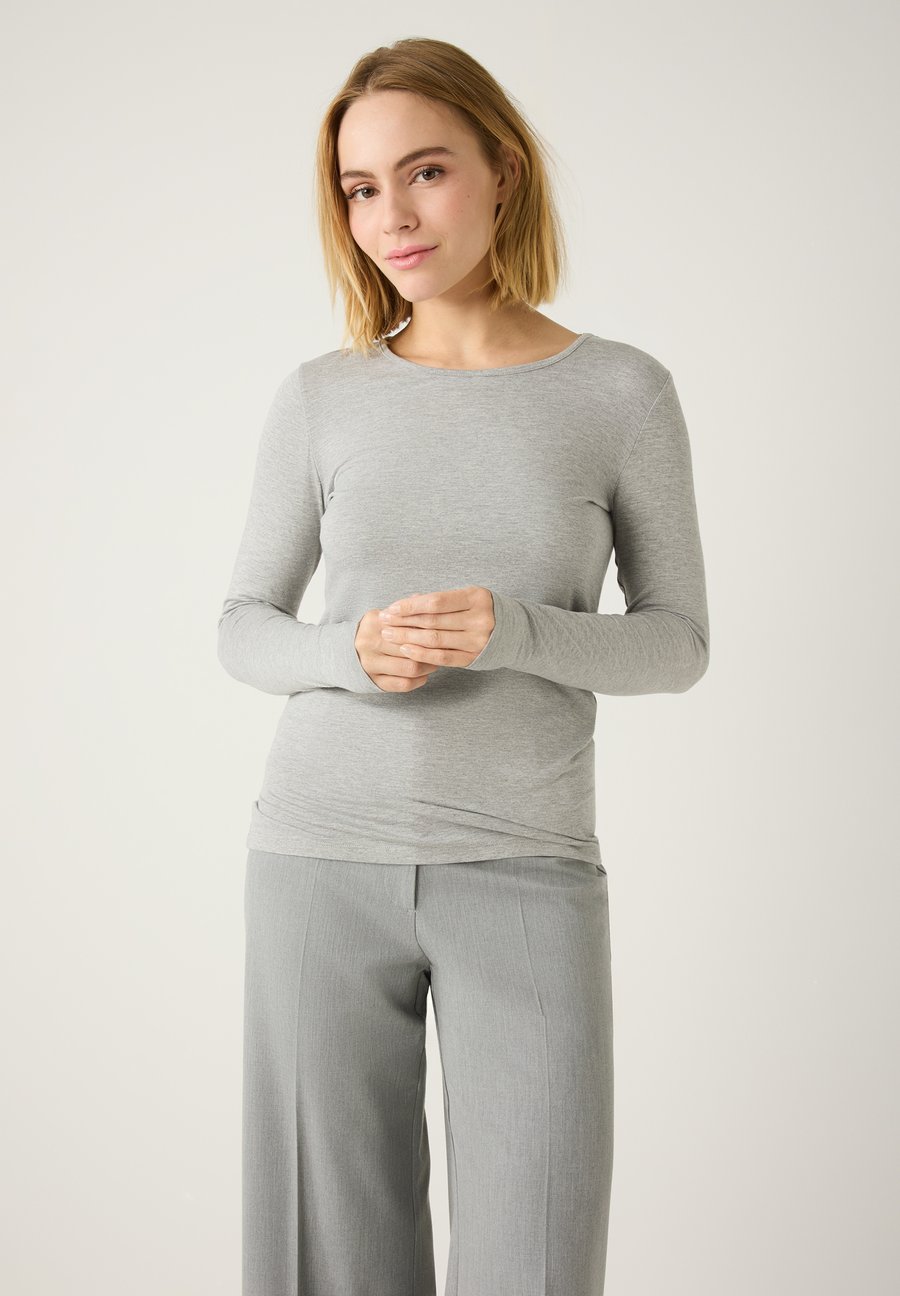 Топ More & More Long sleeved top, Silvergrey Melange/Grey
Топ More & More Long sleeved top, Silvergrey Melange/Grey