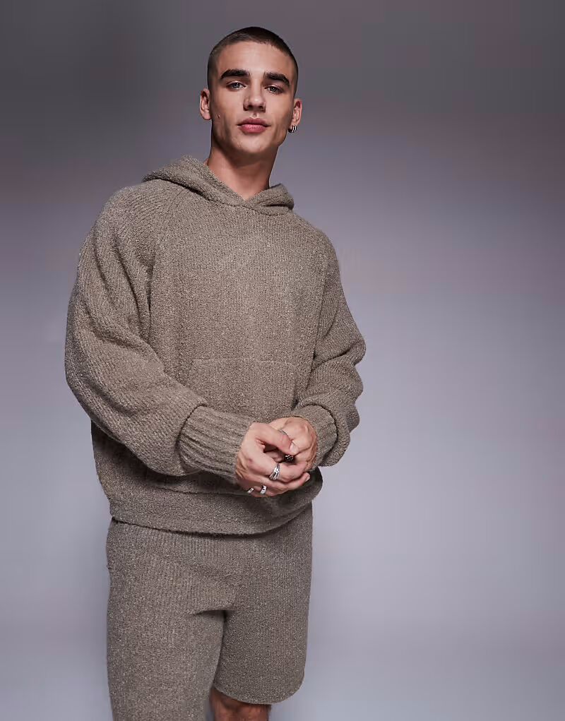 Толстовка с капюшоном из трикотажного материала букле от Couture Club коричневого цвета The Couture Club
Толстовка с капюшоном из трикотажного материала букле от Couture Club коричневого цвета The Couture Club