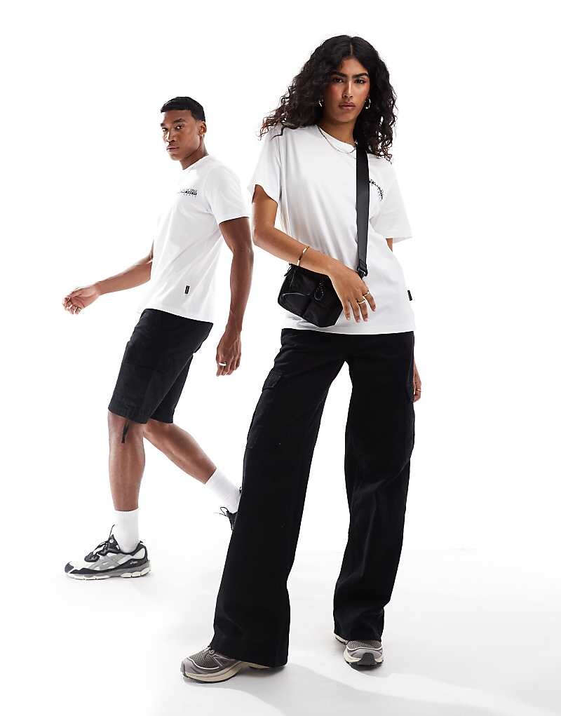 Napapijri – Aleen – Bia> Футболка с рисунком и 3 головами на спине
Napapijri – Aleen – Bia> Футболка с рисунком и 3 головами на спине