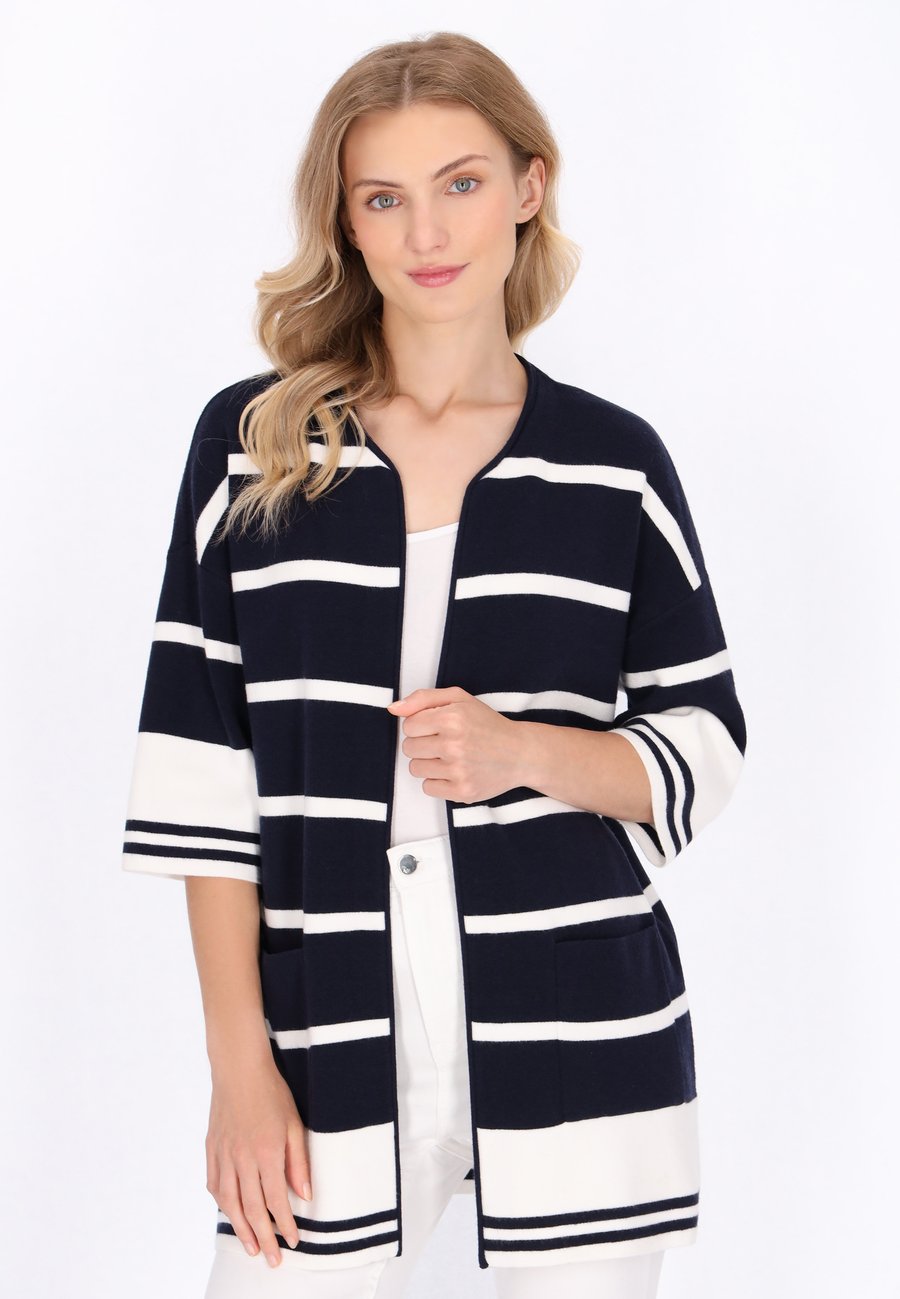 Кардиган DreiMaster Cardigan, Navy White Stripe/Dark Blue
Кардиган DreiMaster Cardigan, Navy White Stripe/Dark Blue
